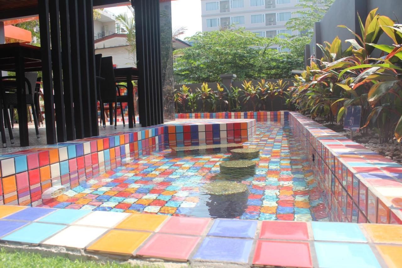 H-District Boutique Poshotel Bangkok Exterior foto